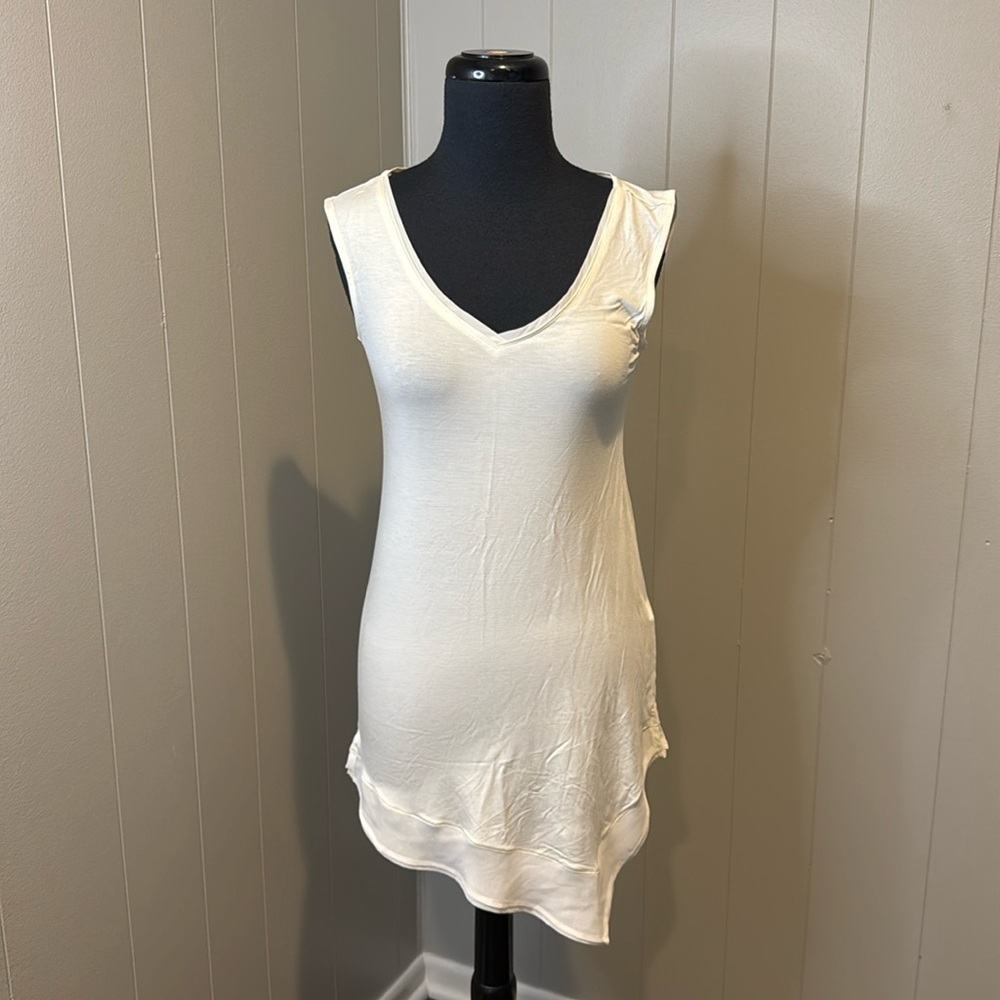 White House Black Market Women’s Xxs Sleeveless Sheer Hems Tunic Top
